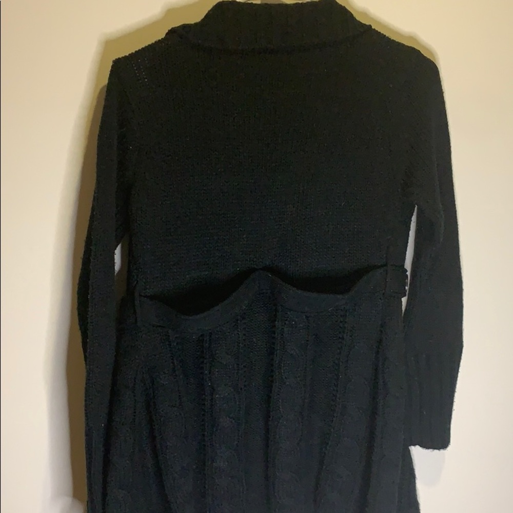 Sweater - Picture 6 of 6